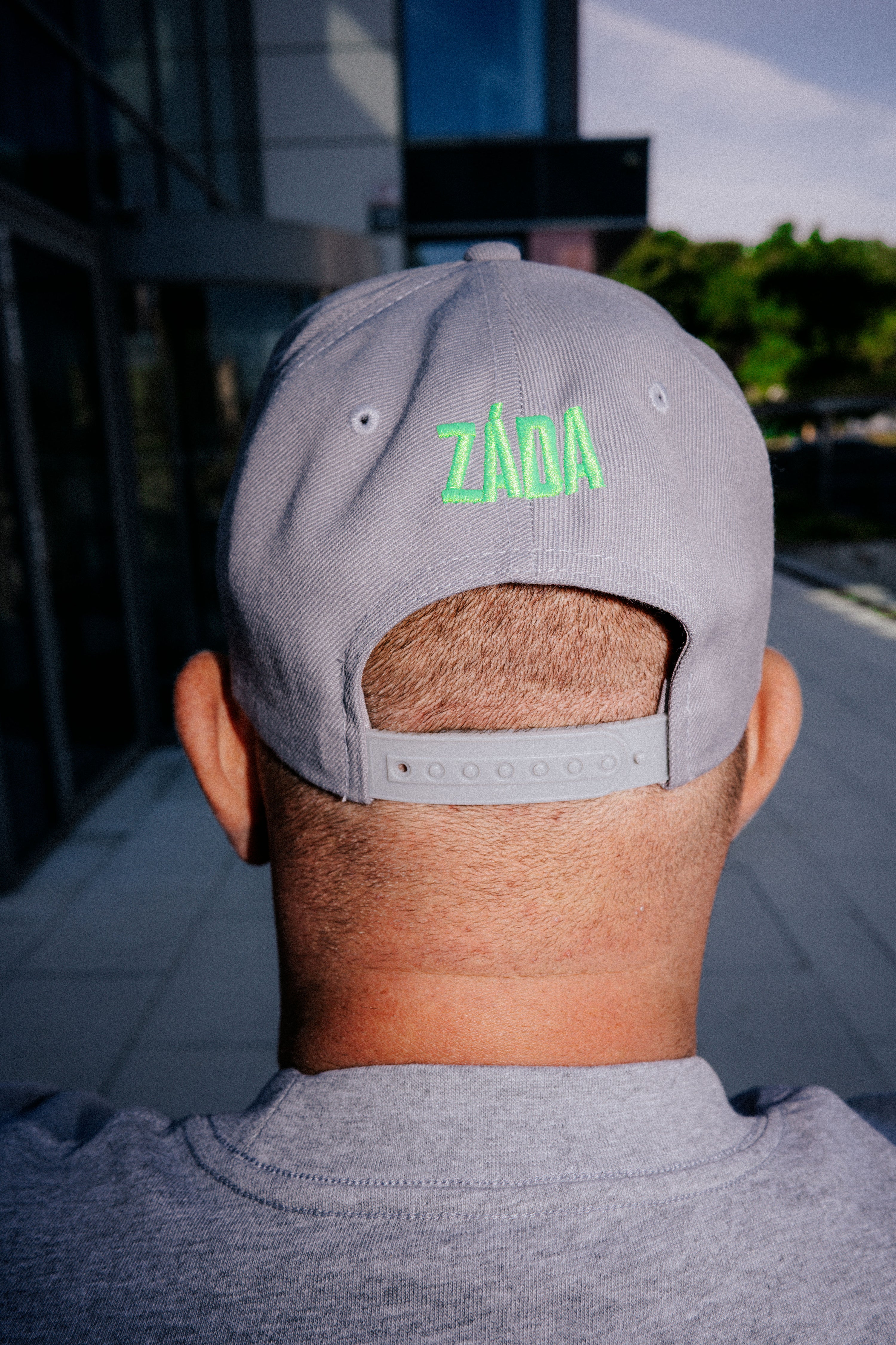 Kšiltovka “NEON-ZÁDA”